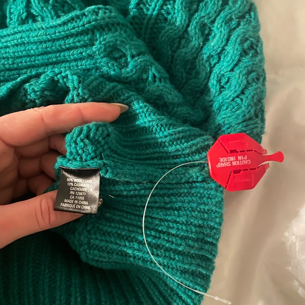 Malo Cashmere Cable Knit Wool & Cashmere-Blend Sweater - Picture 8 of 16